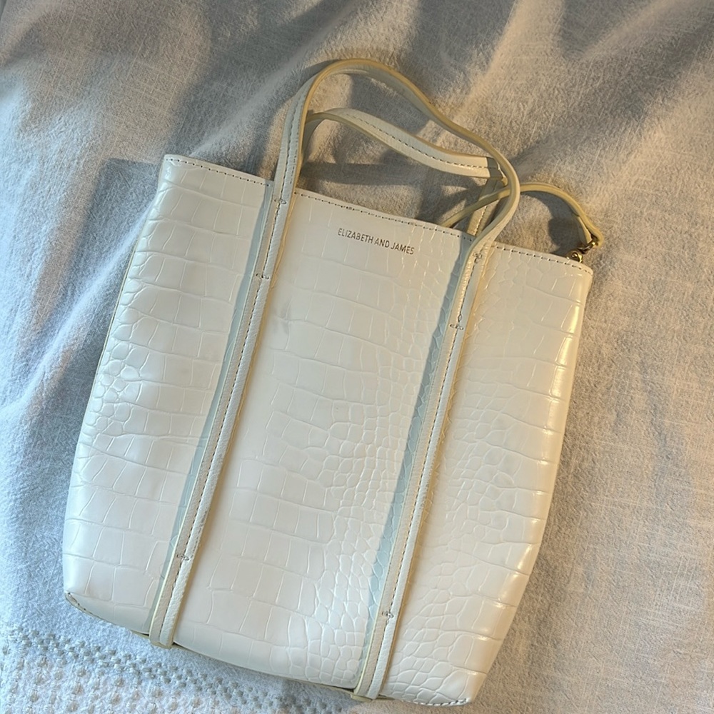 Elizabeth and James crossbody